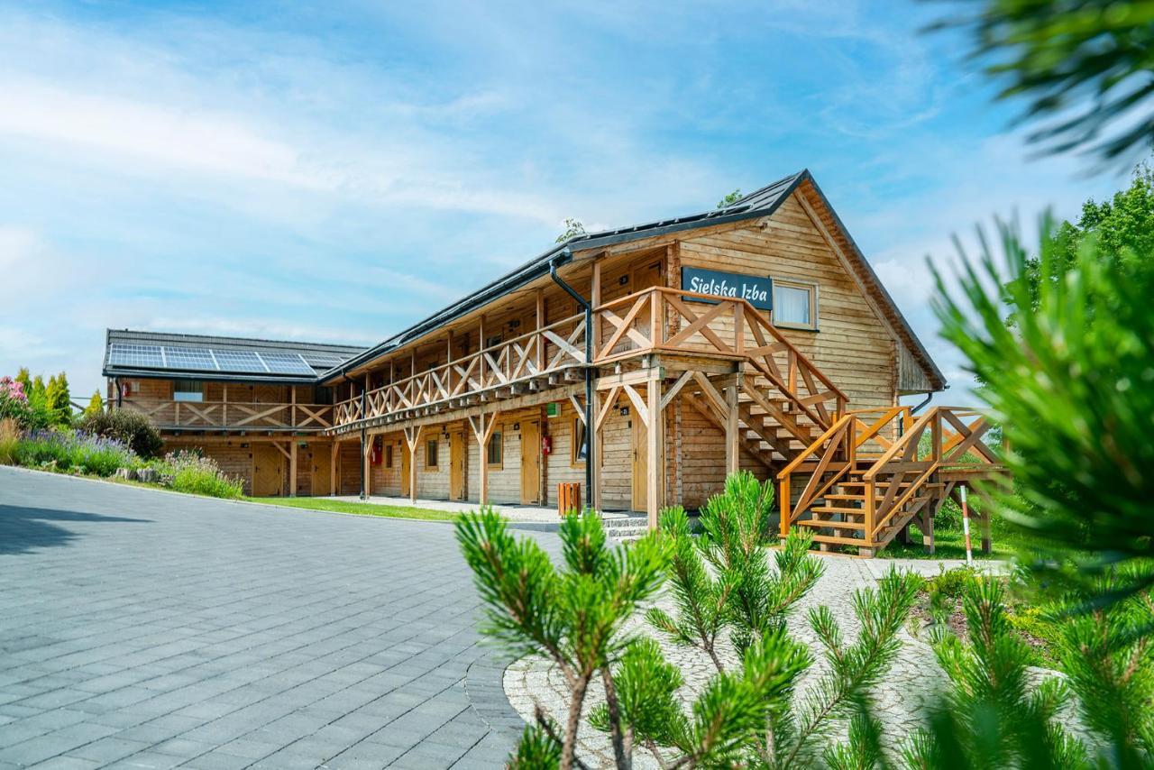 Labedz Hotel Karczma 이아와 외부 사진
