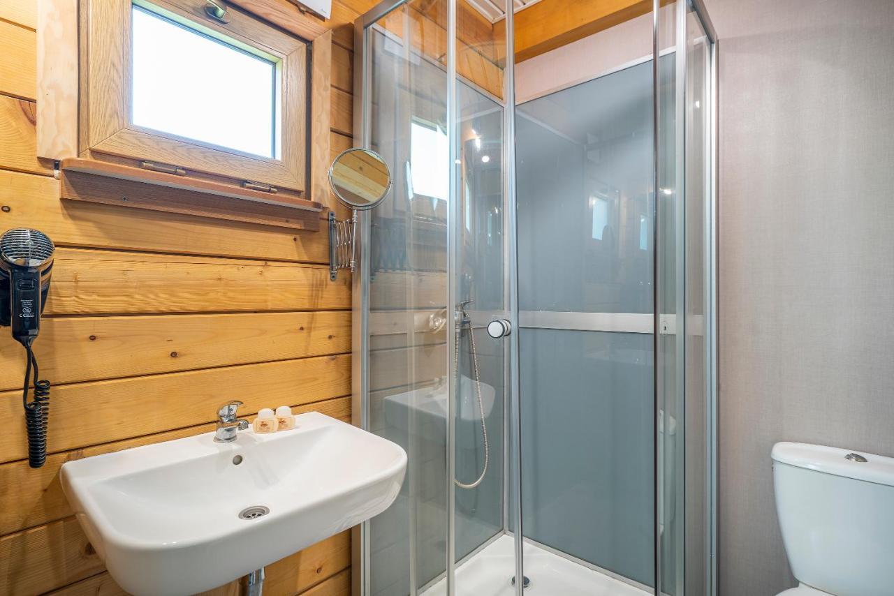 Labedz Hotel Karczma 이아와 외부 사진