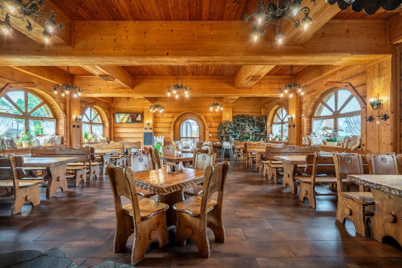 Labedz Hotel Karczma 이아와 외부 사진