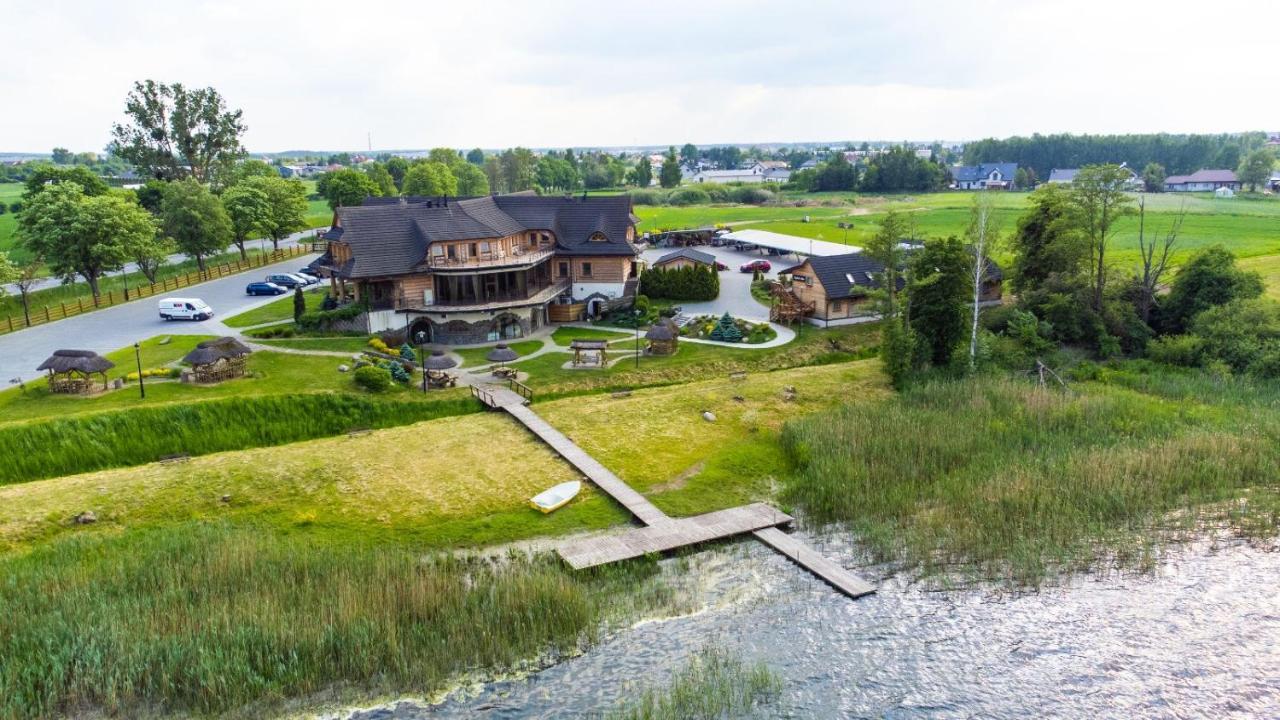 Labedz Hotel Karczma 이아와 외부 사진