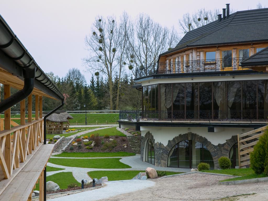 Labedz Hotel Karczma 이아와 외부 사진